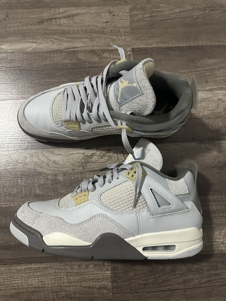AIR JORDEN RETRO 4 SE "CRAFT PHOTON DUST" UA