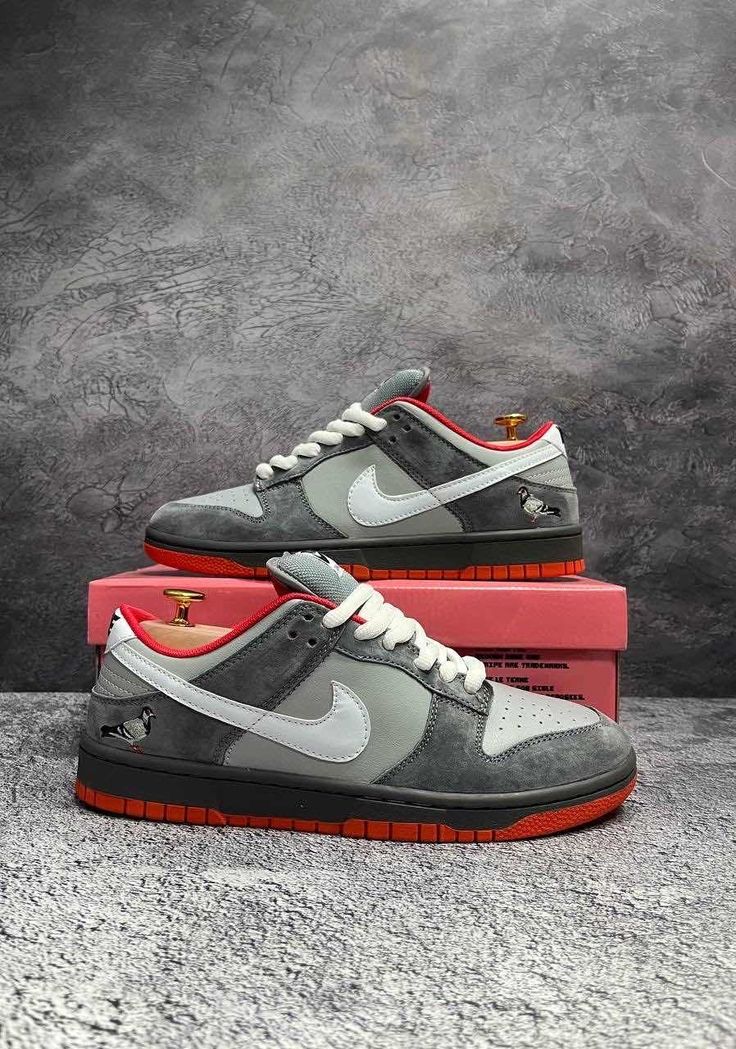 NIKE SB DUNK PEGION UA