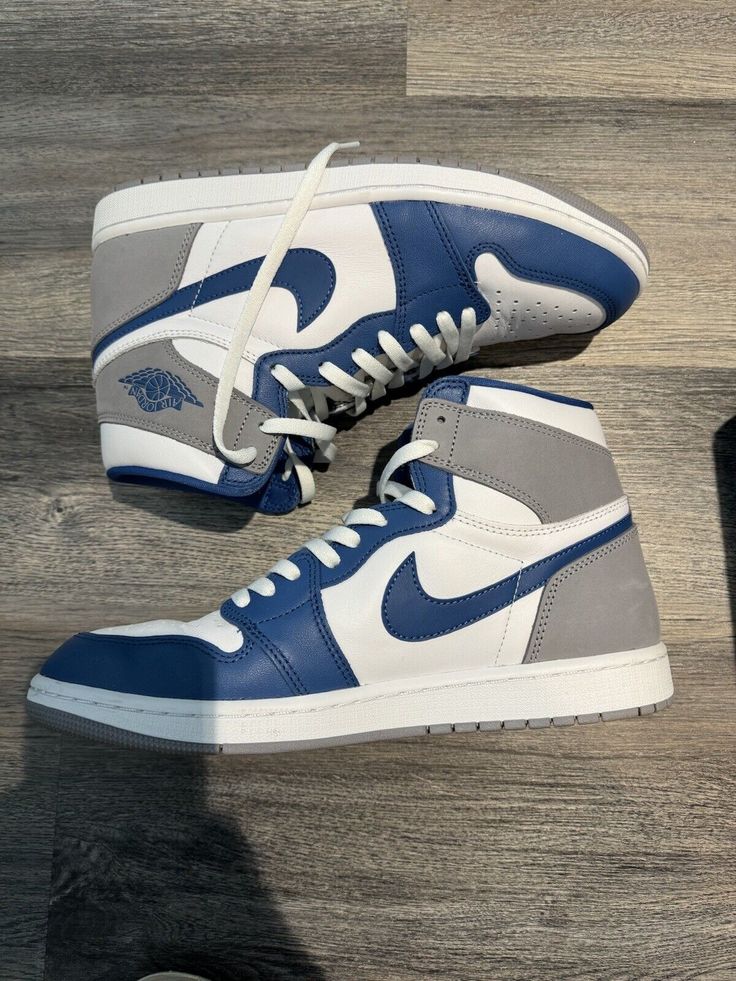 AIR JORDAN 1  HIGH TRUE BLUE UA