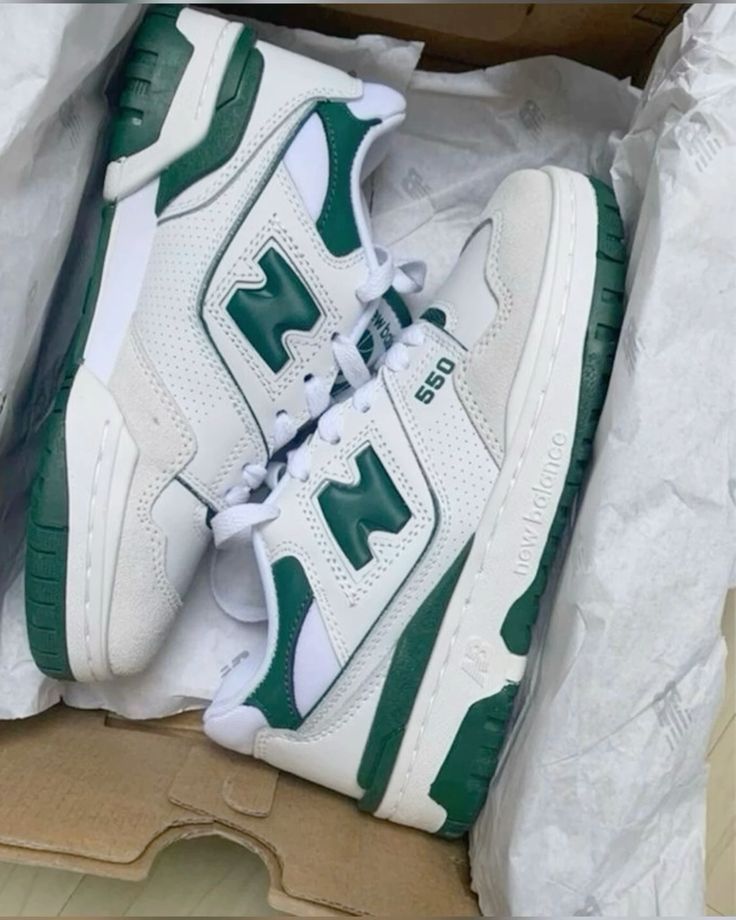 NEW BALANCE 550 GREEN WHITE