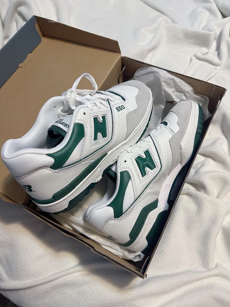 NEW BALANCE 550 GREEN WHITE