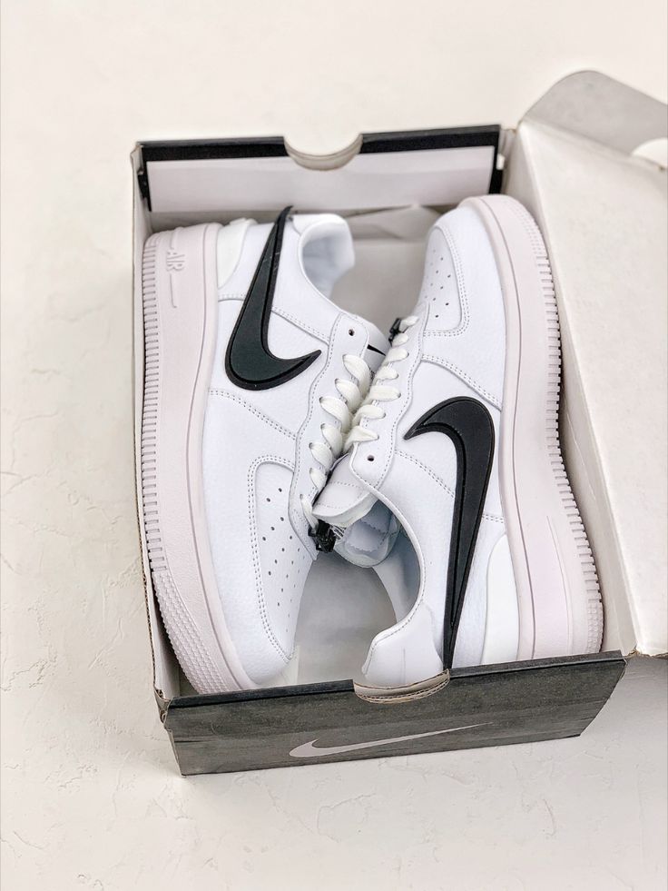 NIKE AIRFORCE 1X AMBUSH UA