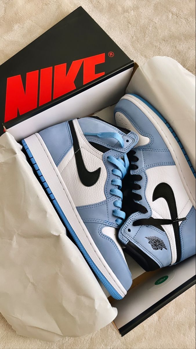 AIR JORDAN UNIVERSITY BLUE UA