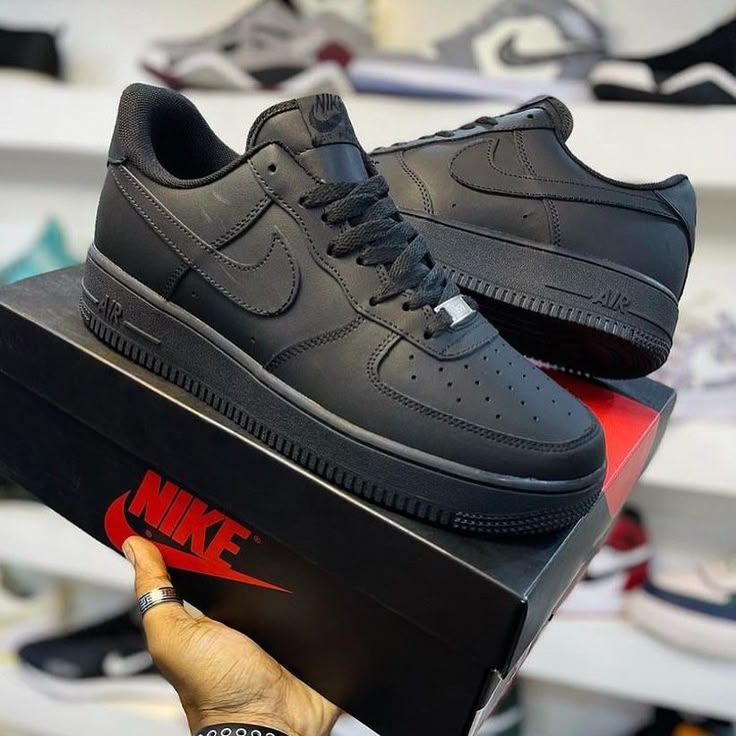 AIR FORCE 1 FULL BLACK