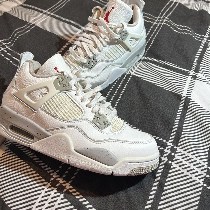 NIKE AIR JORDAN 4 OREO UA