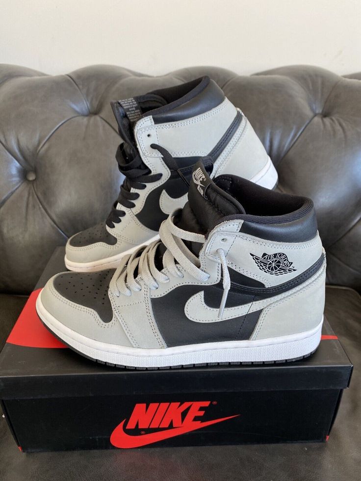 AIR JORDAN SHADOW GREY UA