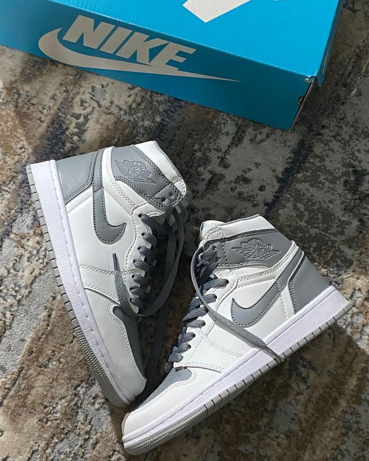 NIKE AIR JORDAN 1 HIGH STEALTH UA